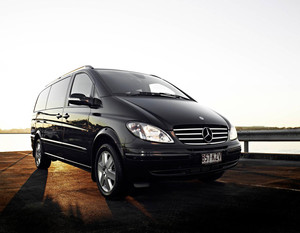 Knightsbridge Limousines Pic 5 - Mercedes Benz Viano