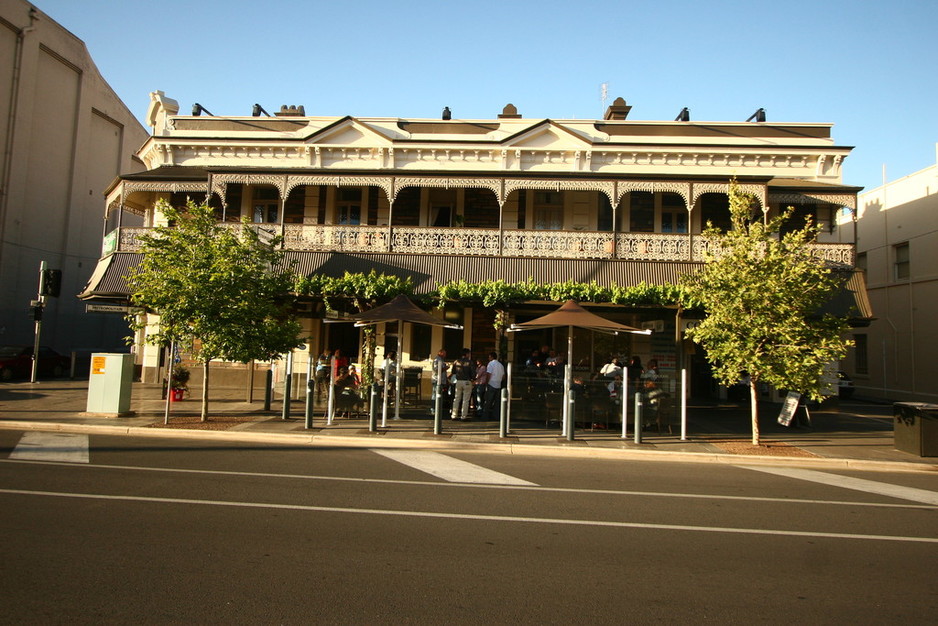 Metropolitan Hotel Pic 1 - The Hotel Metropolitan Grote St Adelaide