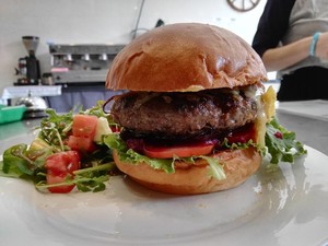 Music Makers Australia Pty Ltd Pic 2 - Gordon Beef Burger