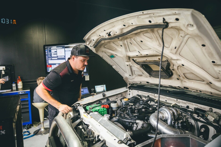 BB Garage Pic 1 - Our Highly Trained team of mechanics are here to take care of your 4WD