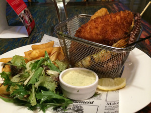 Hanks Seafood Restaurant Pic 4 - Seafood basket with salad chips