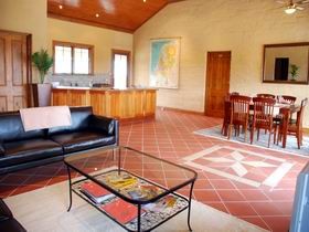 Clare View Accommodation Pic 1 - Clare View Accommodation Clare Clare Valley South Australia