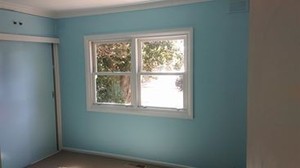 N J Roberts Painting and Decorating Services Pic 3