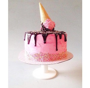 Holly Eloise Gardiner Pic 5 - Ice Cream Cone Ganache Cake