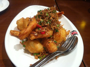 Hu Tong Restaurant Pic 4 - Fried prawns