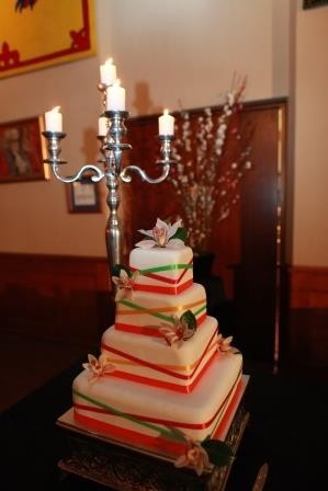 Cakes for a Sweet Tooth Pic 5 - Ribbon Wedding Cake