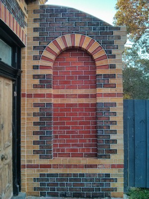 Hugo's Bricklaying Servies Pic 2 - Tuckpointed Archway 17 Empress Road St Kilda