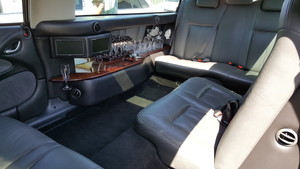 Excellence Limousine Service Pic 3