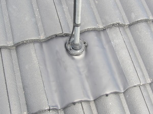 Australian TV Antennas Wall Mounting Service Pic 2 - Lead Flashings Dont leak or crack tiles Tv Antenna Cranbourne