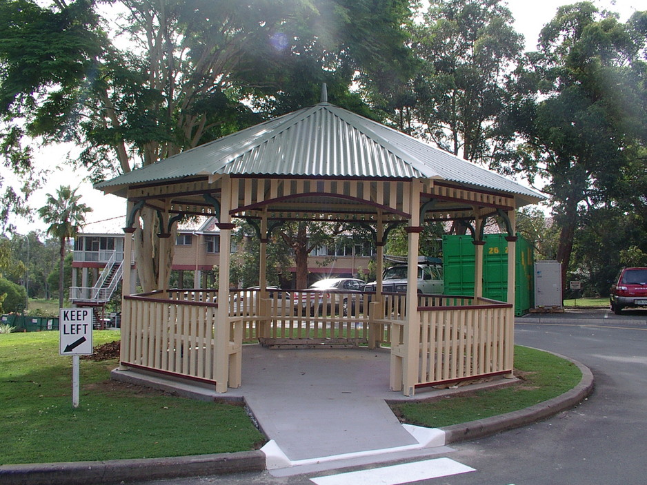 Gazebo Plus Pic 1