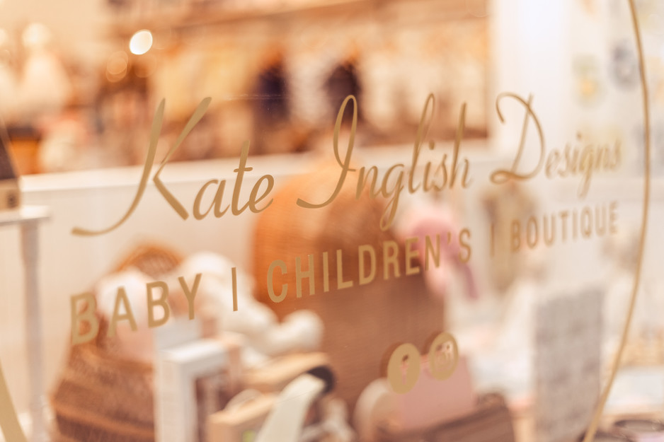 Kate Inglish Designs Pic 1 - Pretty in gold signage