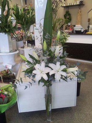 Flowers by Marisa Salisbury Florist Shop Pic 3