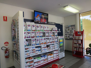 AdelaideVet & Emergency Trinity Gardens Pic 3 - Recommended food and treats for your pet