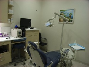 Precise Dental Surgery Pic 3