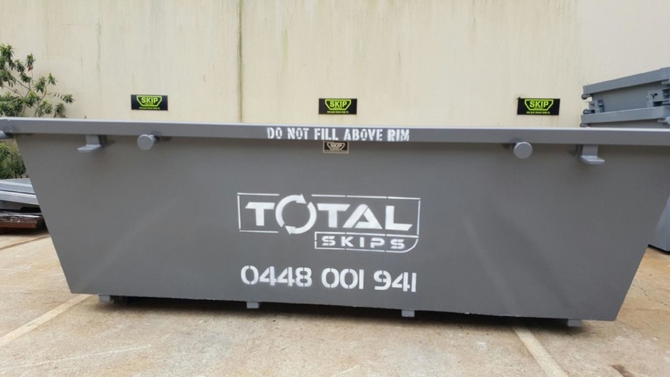 Total Skips Pic 1 - 2 3 4 and 6m3 bins