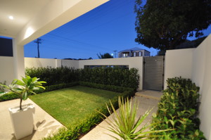 Abel Ling Architect Pic 3 - FRONT GARDEN Scarborough WA