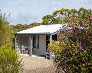 Emu Bay Holiday Homes Pic 4 - Cottages