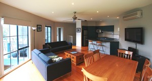 BIG4 Wye River Holiday Park Pic 4 - Beach House accommodation sleeps up to 10