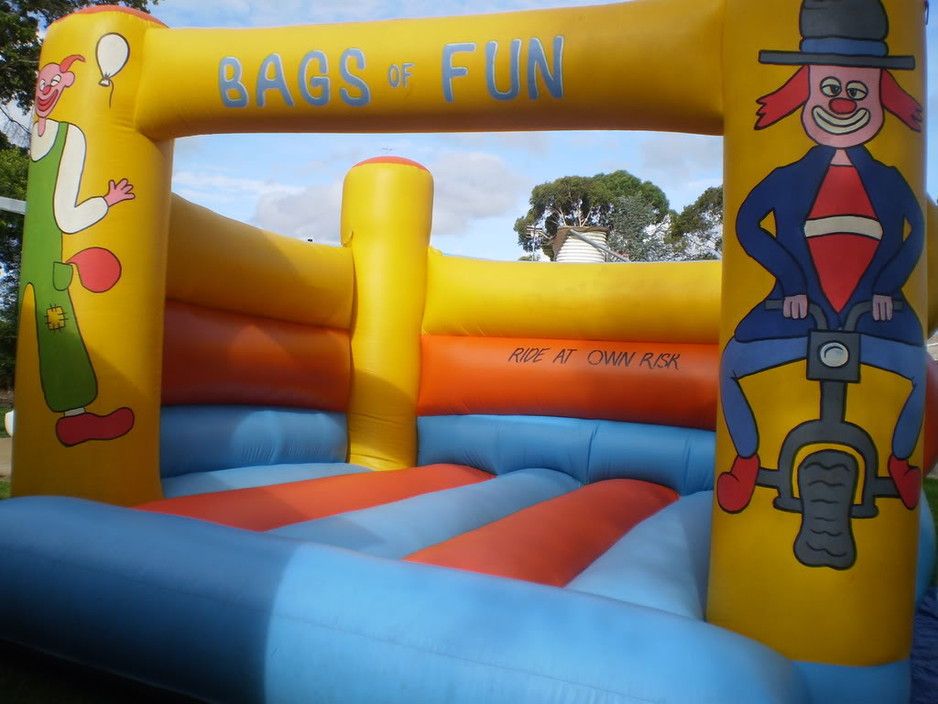 Funtime Jumping Castles Pic 1