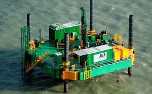 J & S Drilling Pic 4 - Jackup Drilling Platform