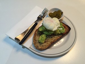 Liaison Cafe Pic 5 - Avo smash and poached egg