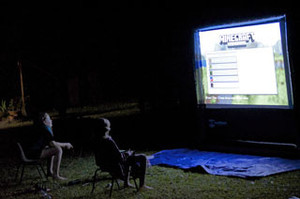 Giggling geckos moving pictures hire Pic 3 - 25m BBQ Back yard screen