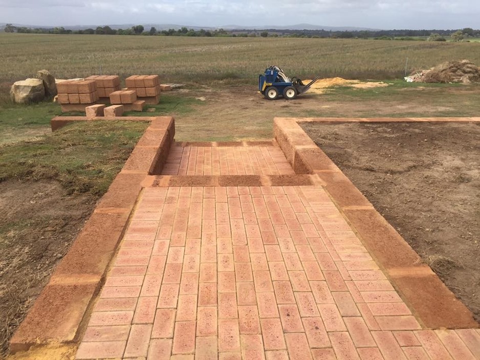 LP Earthworks & Contracting Pic 1 - Stairs Paving