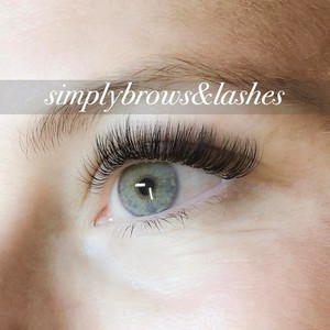 Simply Brows & Lashes - Northcote Pic 5 - Russian Volume Lash Extensions