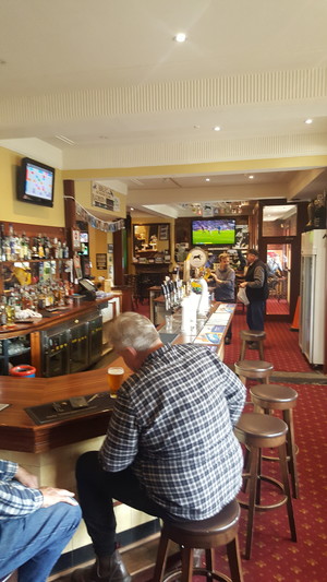 Gardners Inn Hotel Pic 3 - Bar