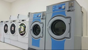 Mrs Penny's Laundromat Pic 4