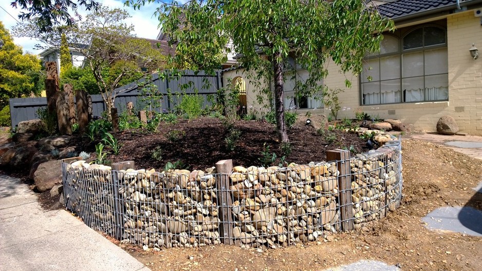 Liven It Up Landscapes Pty Ltd Pic 1 - RETAINING WALLS