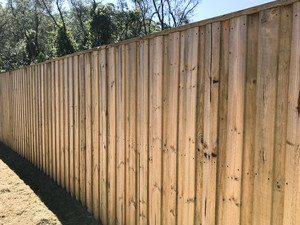 Dave Golden Fencing & Landscaping Pic 3