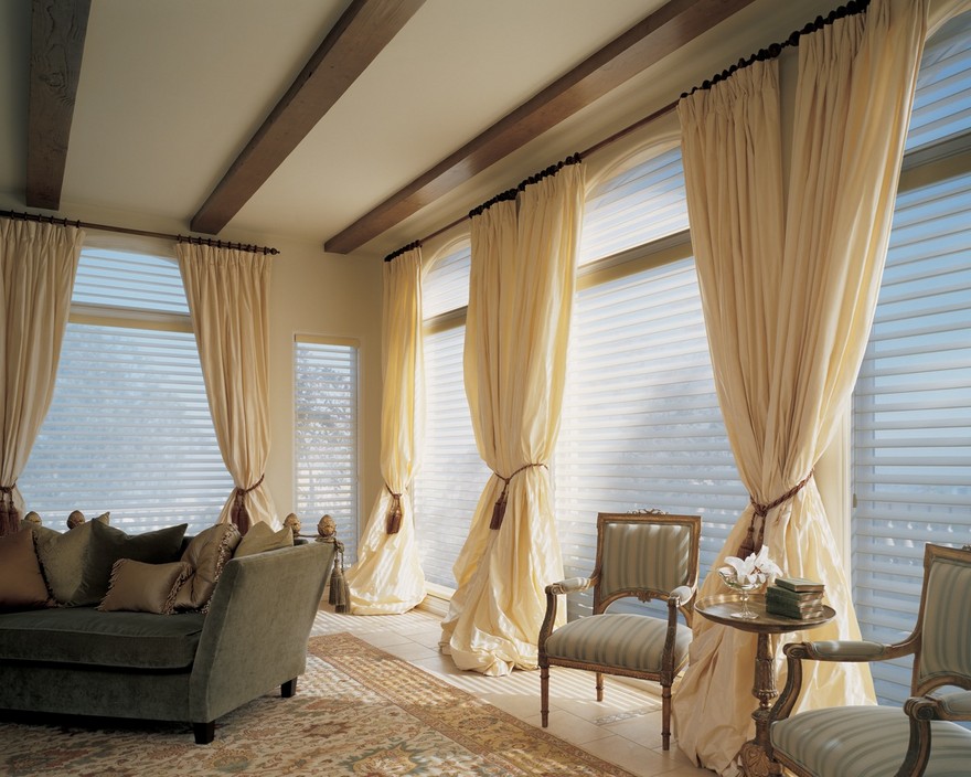 Chais Lund Curtains & Blinds Pic 1 - Curtains Perth