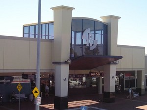 The Bentley Centre Pic 2 - Bentley Plaza Entry