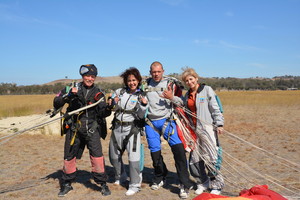 Go Jump - The Parachute School Pic 2