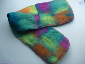 Chrys Art Glass Studio Pic 4 - Hand felted Oven mitts with Merino wool Chrys Art Studio Eulo