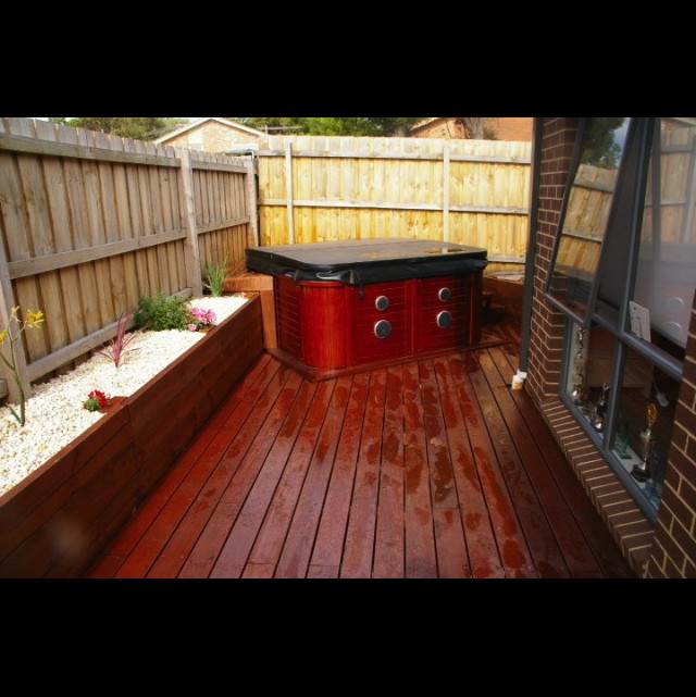 A Peace Of Wood Carpentry Pic 1 - merbau deck and spa