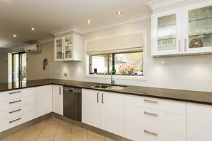 Sydney West Kitchens Pic 4