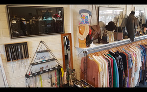 Shop 55 Vintage Clothing Boutique Pic 4