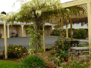 Port Arthur Villas Pic 2 - Under cover Gas BBQ Area