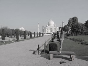 Be at One Yoga Pic 3 - Sally in Tree Pose at the Taj Mahal India Jan 2016