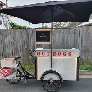 HUT DOG catering + events Pic 5 - HUT DOG bike