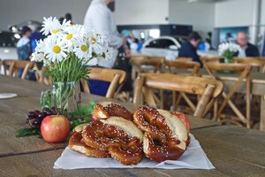 HUT DOG catering + events Pic 4 - Organic pretzel catering