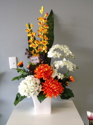 Subi Flowers & Gifts Pic 3