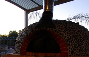 White Swan Restaurant Pic 3 - Wood fired pizza quality tasty menus