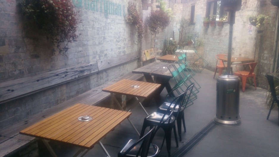 Quarrymans Hotel Pic 1 - Beer Garden