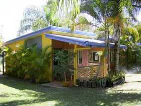 Bargara Gardens Motel Pic 1 - Bargara Gardens Motel and Holiday Villas