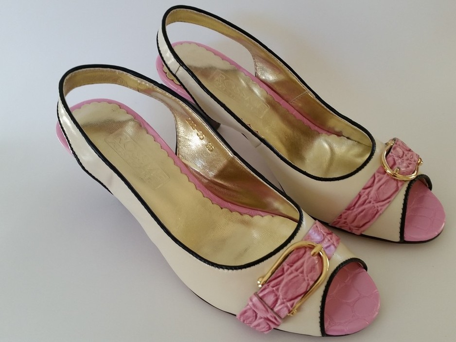 Beautiful shoes close to Glenelg Pic 1