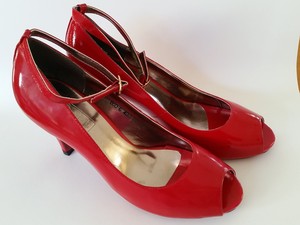 Beautiful shoes close to Glenelg Pic 5