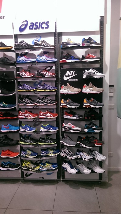 Foot Locker Pic 2